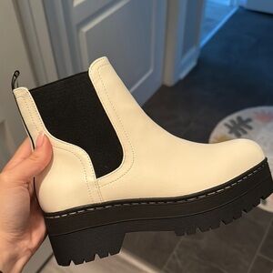 MIA b&w ankle boots